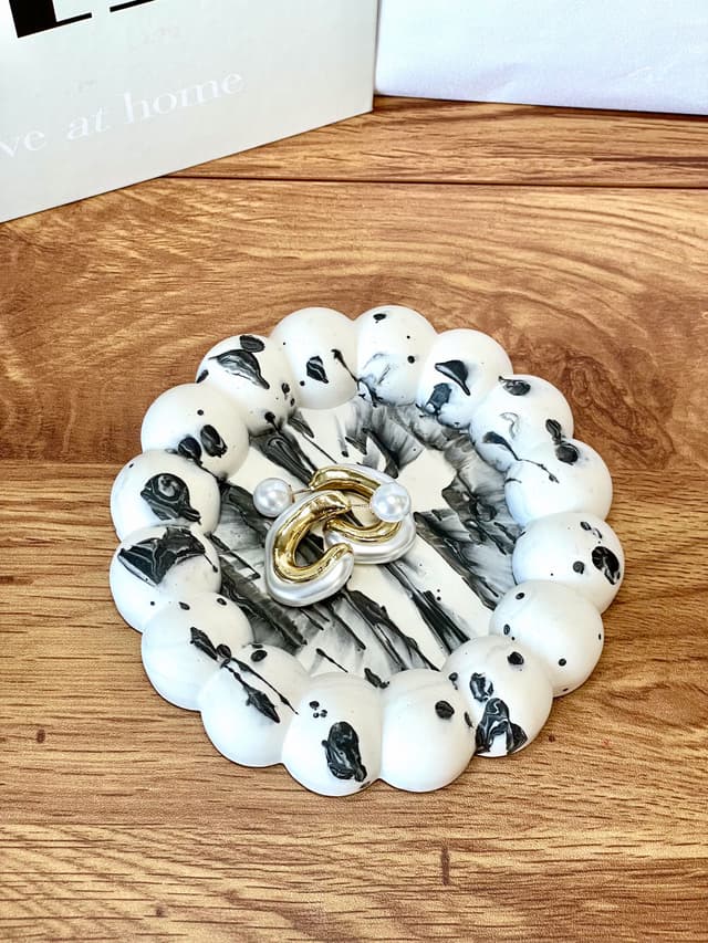 Round Tray