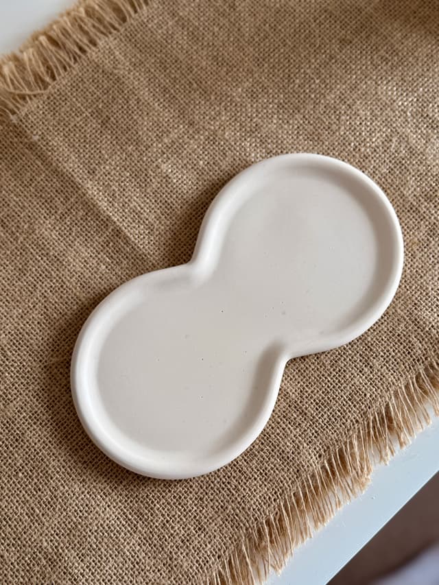 NUT Tray