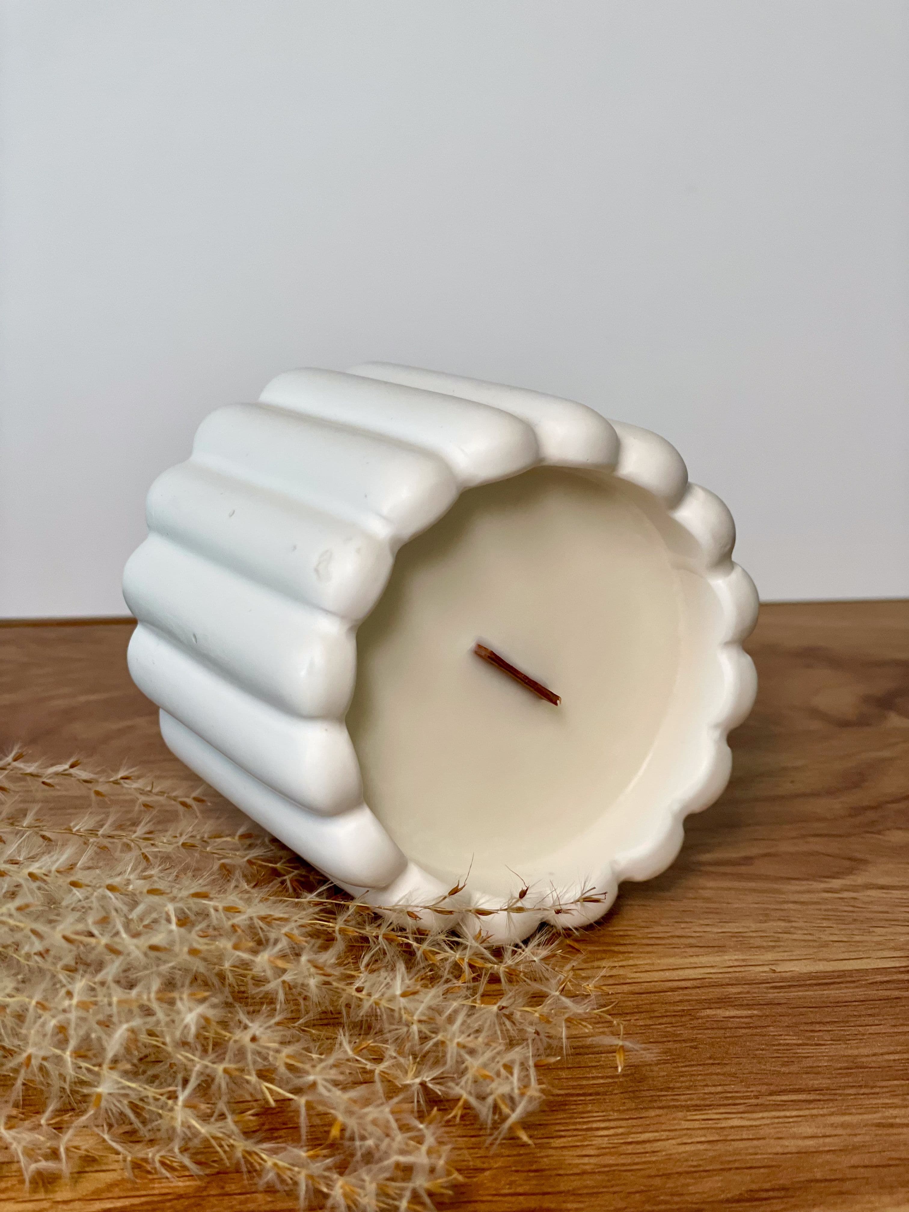 Molly Soy Candle 